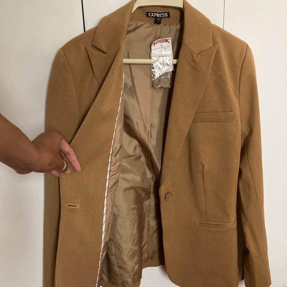 Express women’s brown blazer